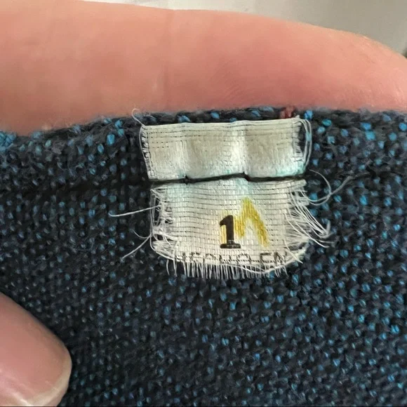 Vintage Embroidered Made in Mexico Dark Blue Heavy Linen Top - Picture 15 of 16